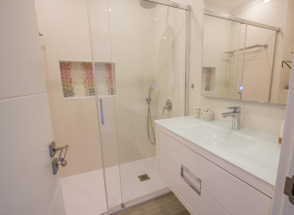 Luxury Beach Sea View 200M Beach & 10Min Centre Lagos Exterior photo